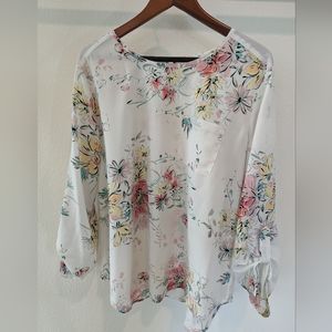 Van Heusen Blouse. Size XL